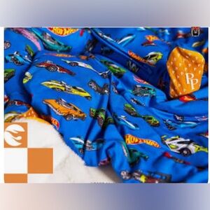 POSH PEANUT x HOT WHEELS Crib Sheet